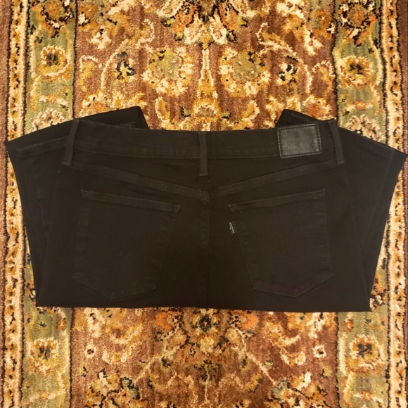 Levi's Black Jean - Picture 3 of 4